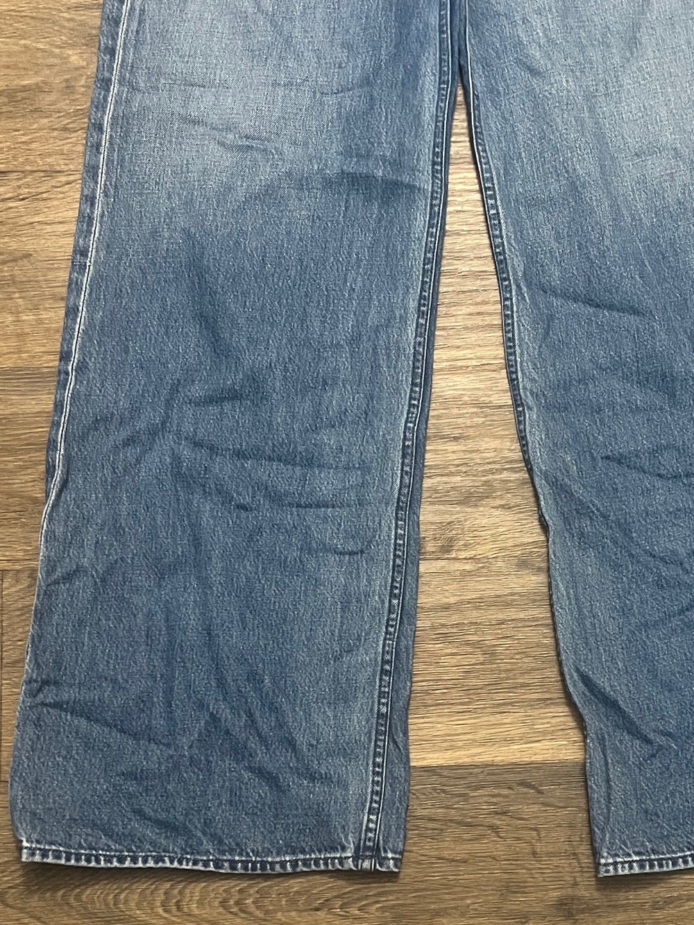 Mother Snacks! Funnel Heel Cuff Jeans Delicious Memories Blue Size 28 Wide Leg - Picture 13 of 15